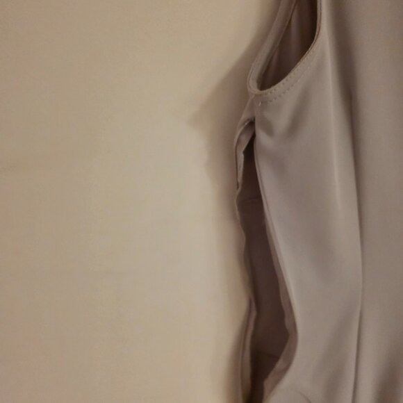 Dress - Picture 2 of 5